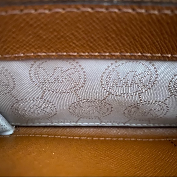 Michael Kors Carmel colored in very good condition - Picture 7 of 7